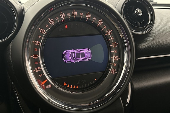 MINI Countryman C 13 of 20