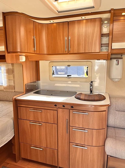 KABE CLASSIC 470 XL KS. Alde/Cykelställ/Tält mm. 2014 4 of 11