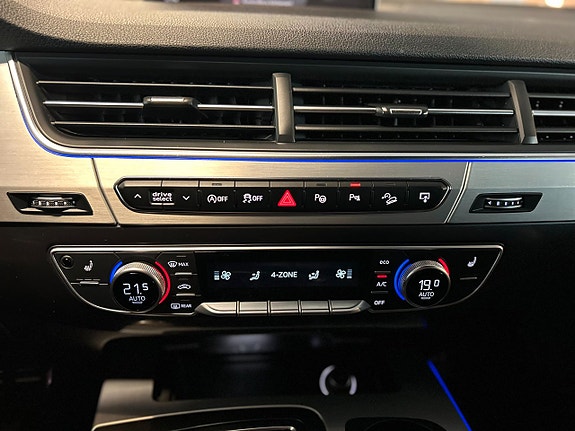Audi Q7 18 of 21