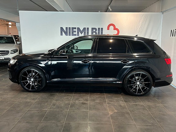 Audi Q7 5 of 21