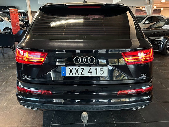 Audi Q7 7 of 21