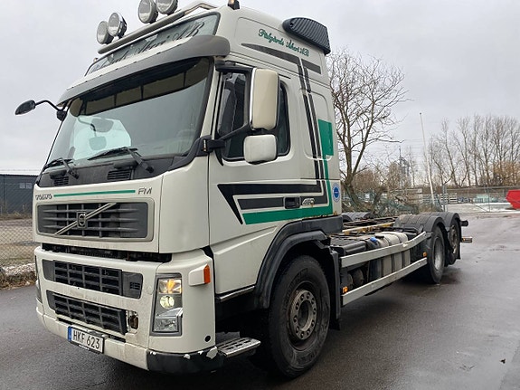 VOLVO FM 450 6X2 EURO 5 2 of 6