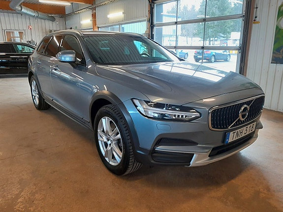 Volvo V90 Cross Country