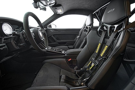 Porsche 911 12 of 30