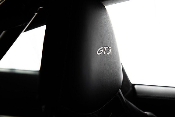 Porsche 911 23 of 30