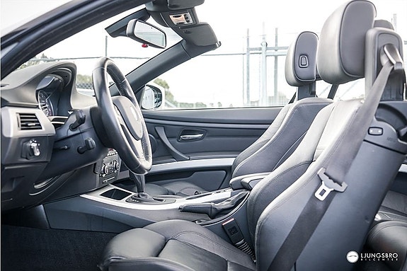 BMW 330d 6 of 13