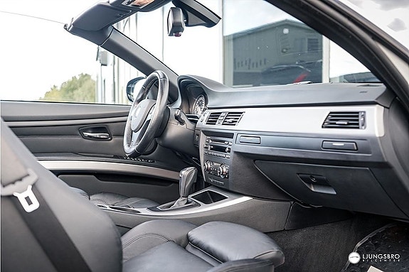 BMW 330d 12 of 13