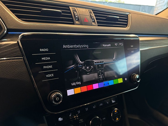 Skoda Superb 16 of 27