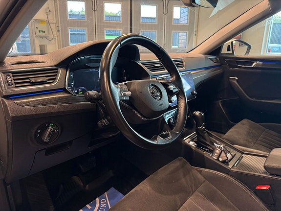 Skoda Superb 7 of 27