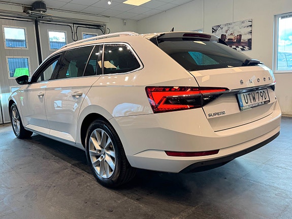 Skoda Superb 3 of 5