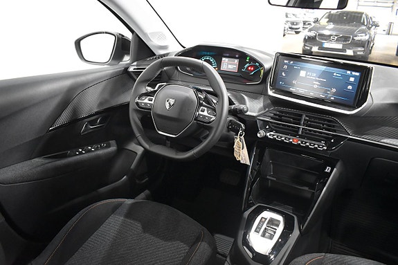 Peugeot 208 11 of 15