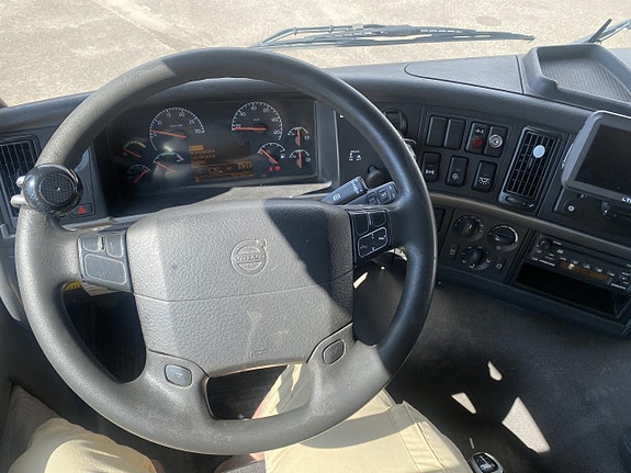 Volvo fm 9 300hk 3 of 6