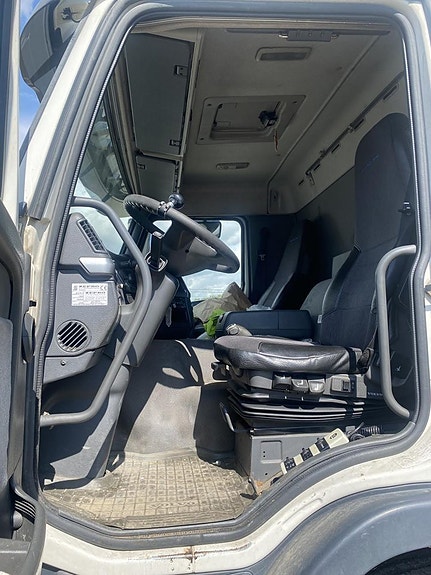 Volvo fm 9 300hk 4 of 6