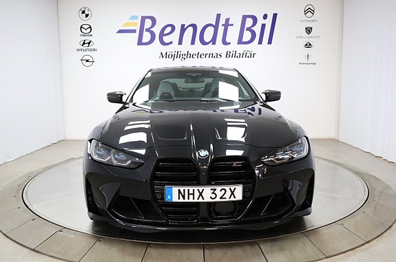BMW M4 2 of 28