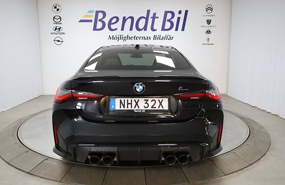 BMW M4 10 of 28