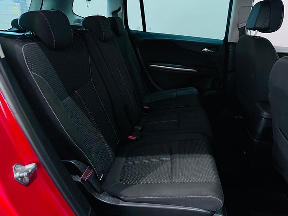 Opel Zafira Tourer 8 of 17