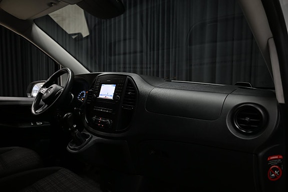Mercedes-Benz Vito 108 22 of 23