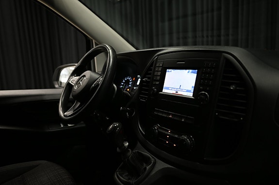 Mercedes-Benz Vito 108 23 of 23