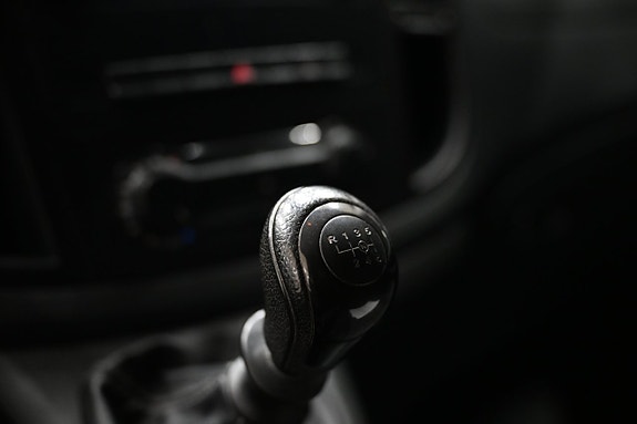 Mercedes-Benz Vito 108 12 of 23