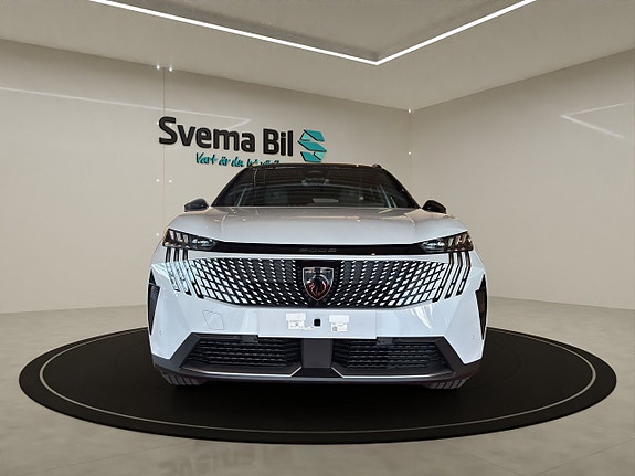 Peugeot 5008 2 of 5