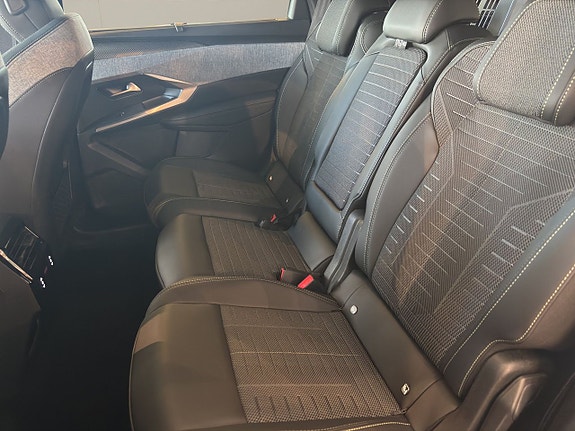 Peugeot 5008 11 of 12