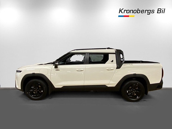 KGM Musso EV 4 of 5