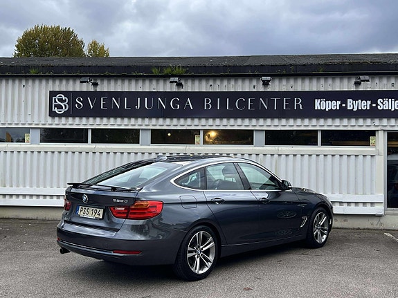BMW 320 3 of 23