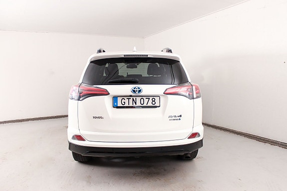 Toyota RAV4 12 of 24