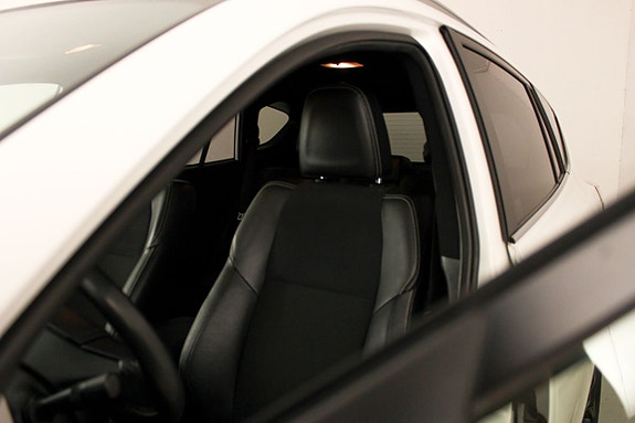 Toyota RAV4 16 of 24