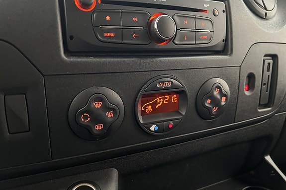 Renault Master 22 of 25