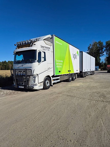 Volvo FH500 i-save skåpbil