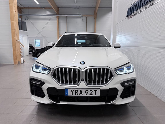 BMW X6 3 of 23