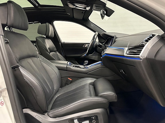 BMW X6 23 of 24