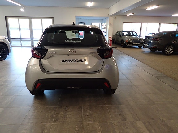 Mazda 2 8 of 19