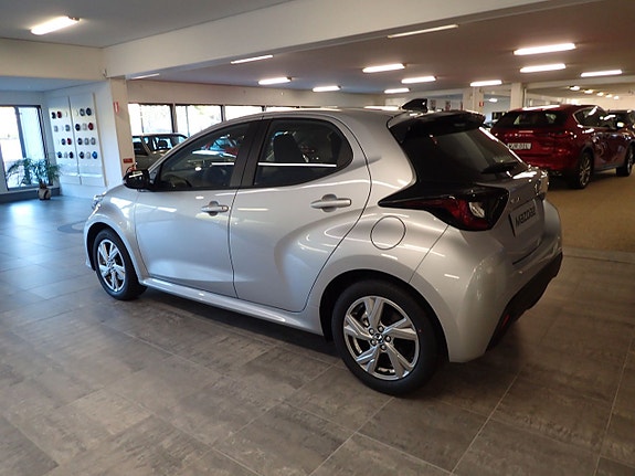 Mazda 2 10 of 19
