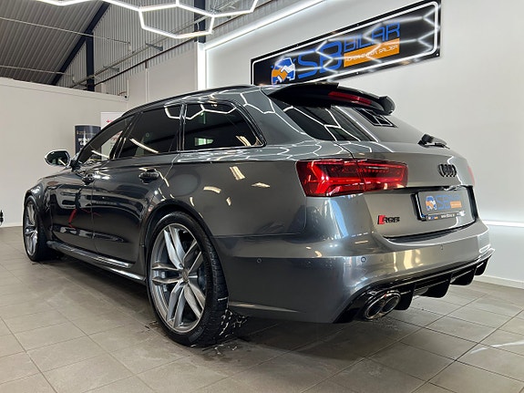 Audi RS6 3 of 28