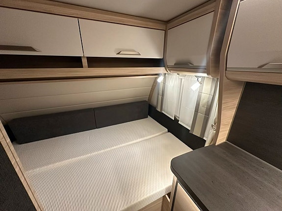 Knaus 420 QD 12 of 18
