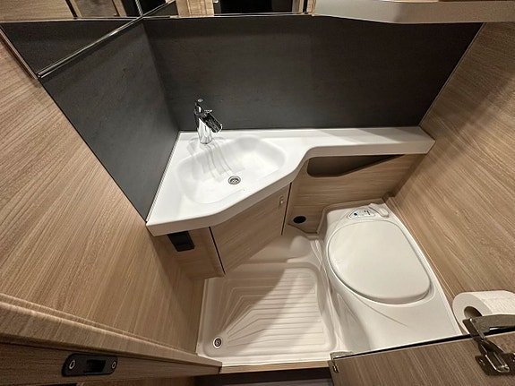 Knaus 420 QD 17 of 18