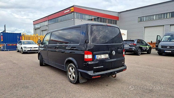 Volkswagen Transporter 3 of 5