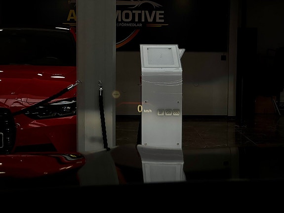 BMW 750i 14 of 20