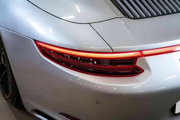 Porsche 911 Targa 4 GTS 12 of 25