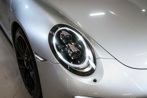 Porsche 911 Targa 4 GTS 11 of 25