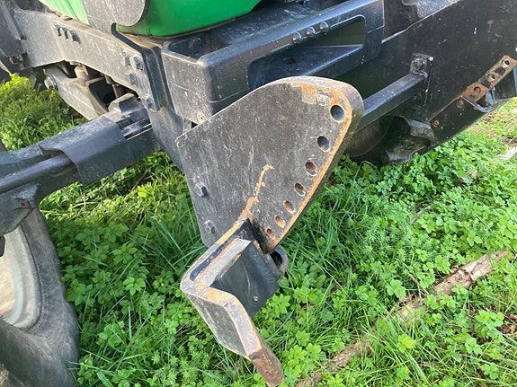 Lastarmstöd till Valtra N-serie