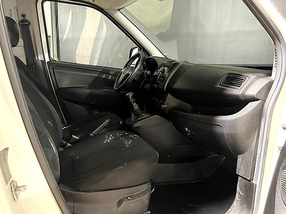 Opel Combo 11 of 17