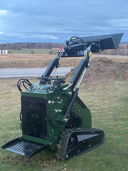 Mini Kompaktlastare 900KG. Briggs & Stratton 13.5 HP. 3 of 5