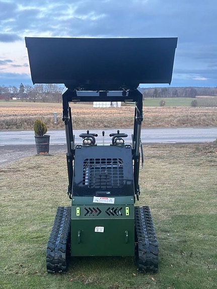 Mini Kompaktlastare 900KG. Briggs & Stratton 13.5 HP. 4 of 5