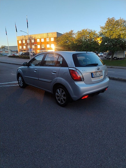 Kia Rio 3 of 5