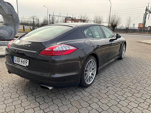 Porsche Panamera 15 of 16