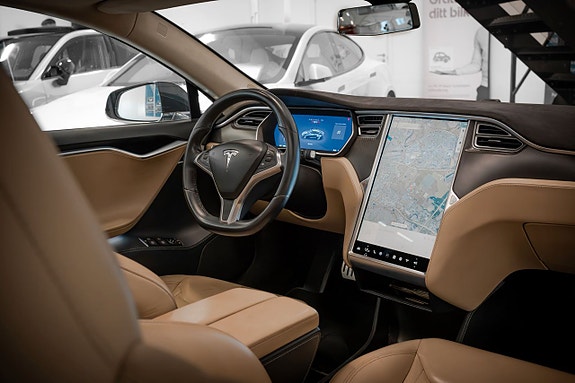 Tesla Model S 9 of 25
