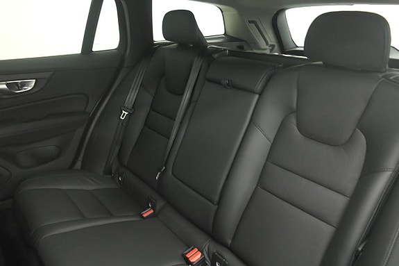 Volvo V60 12 of 18